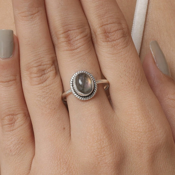 Purple Labradorite Ring, 925 Sterling Silver Ring, Purple Gemstone Ring, Handmade Silver Jewelry, Boho Ring, Minimalist Ring, Ring For Women
