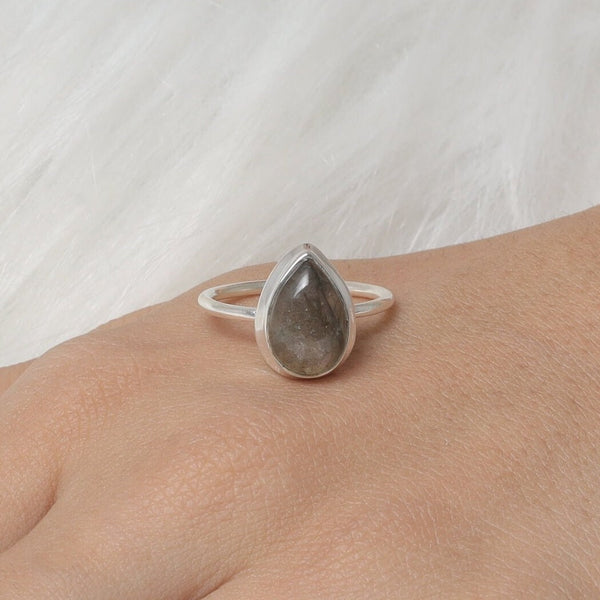 Purple Labradorite Ring, 925 Sterling Silver Ring, Healing Crystal Ring, Handmade Silver Jewelry, Boho Ring, Vintage Ring, Solitaire Ring