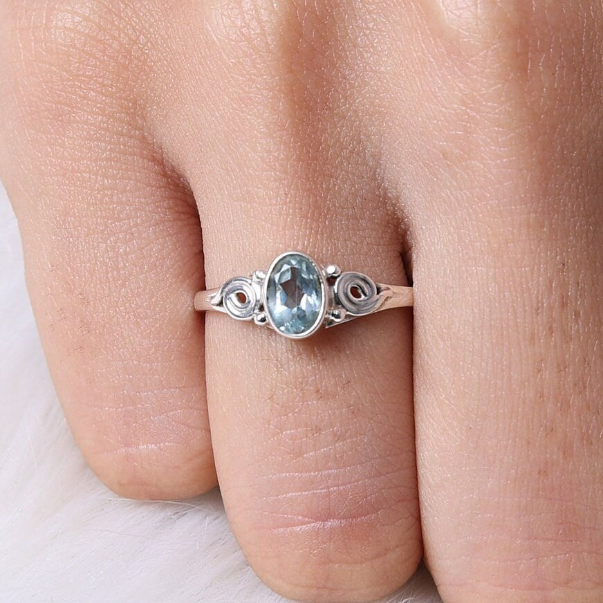 Blue Topaz 925 Sterling Silver Ring