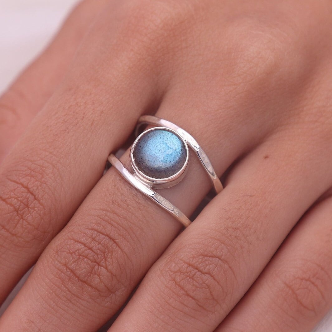 Labradorite Sterling Silver Ring