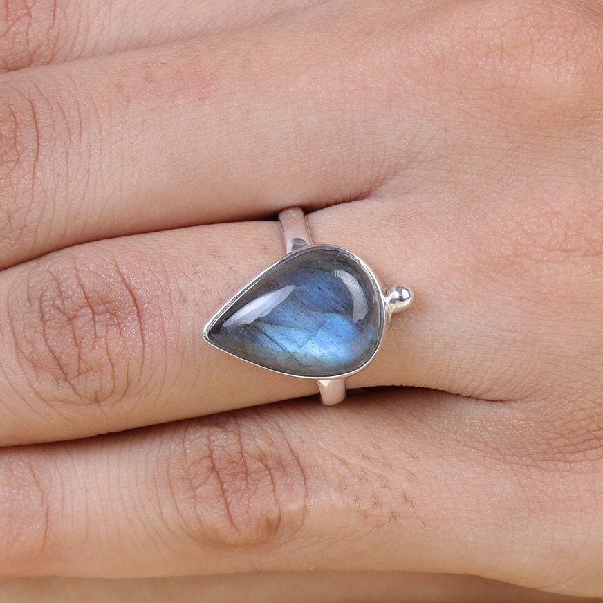 Labradorite Sterling Silver Ring