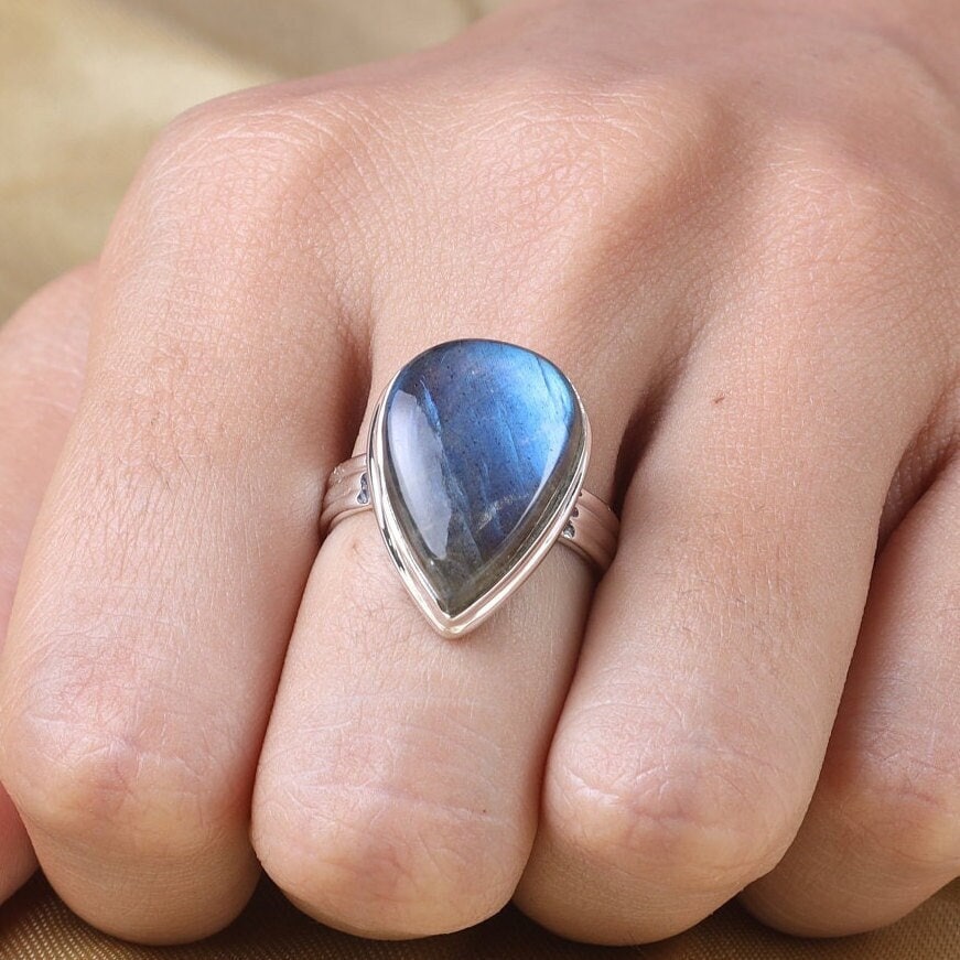 Labradorite Sterling Silver Ring