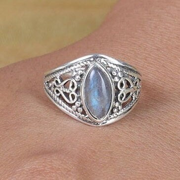 Labradorite Sterling Silver Ring