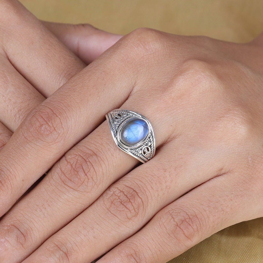 Labradorite Sterling Silver Ring