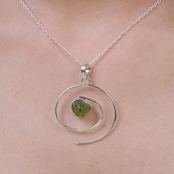 Raw Peridot Pendant, 925 Sterling Silver Necklace, August Birthstone, Green Gemstone Pendant, Spiral Shaped Pendant, Raw Crystal Jewellery