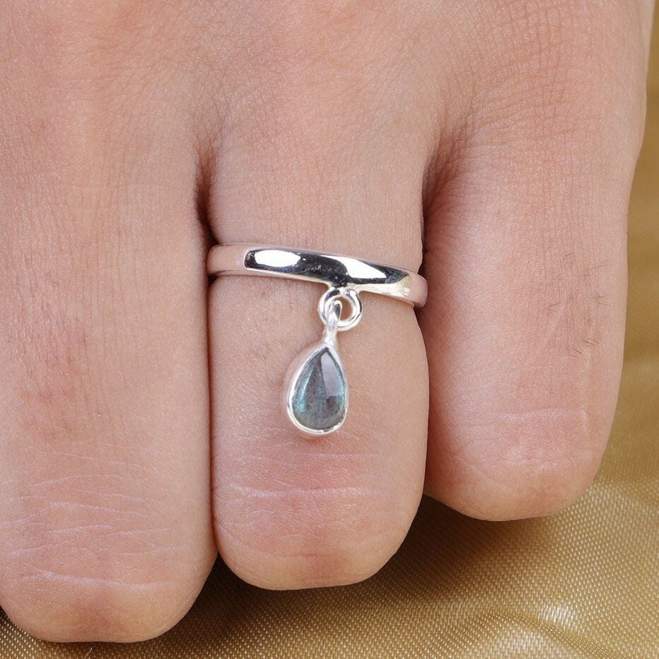 Labradorite Sterling Silver Ring