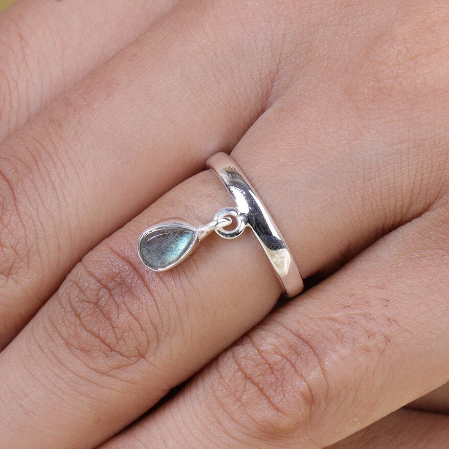 Labradorite Sterling Silver Ring