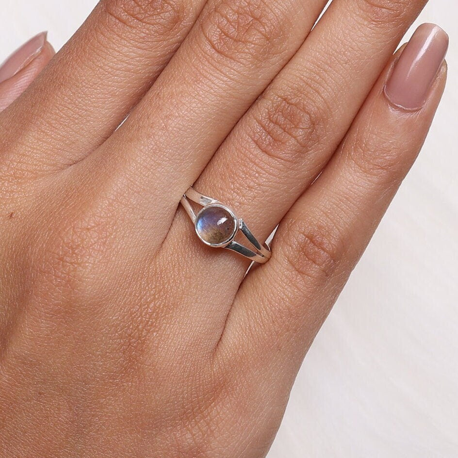 Labradorite Sterling Silver Ring