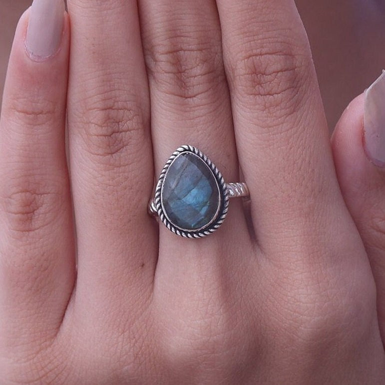 Labradorite Sterling Silver Ring