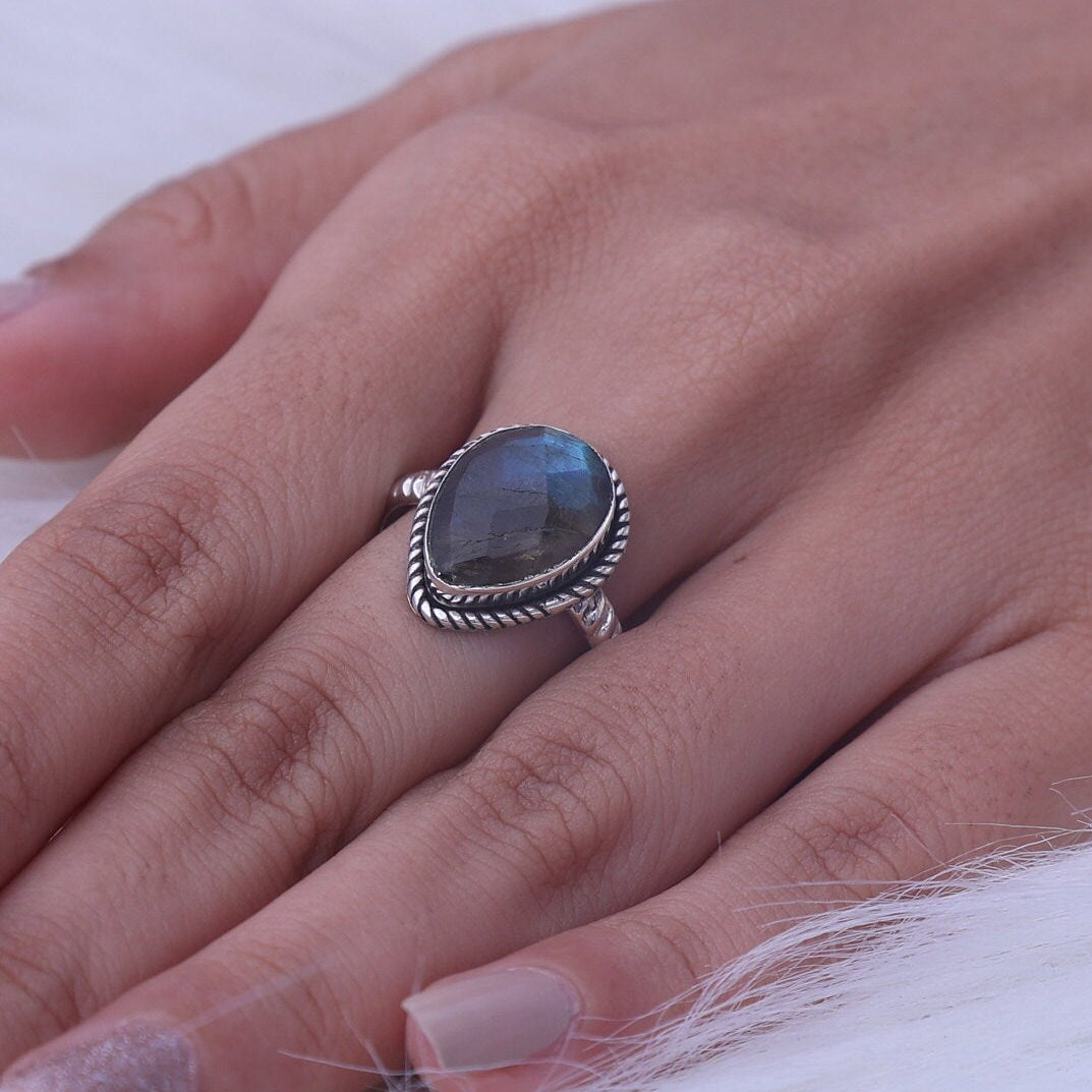 Labradorite Sterling Silver Ring