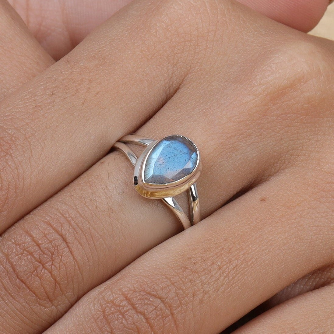 Labradorite Sterling Silver Ring