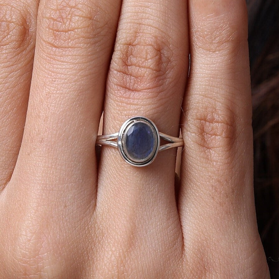 Labradorite Sterling Silver Ring