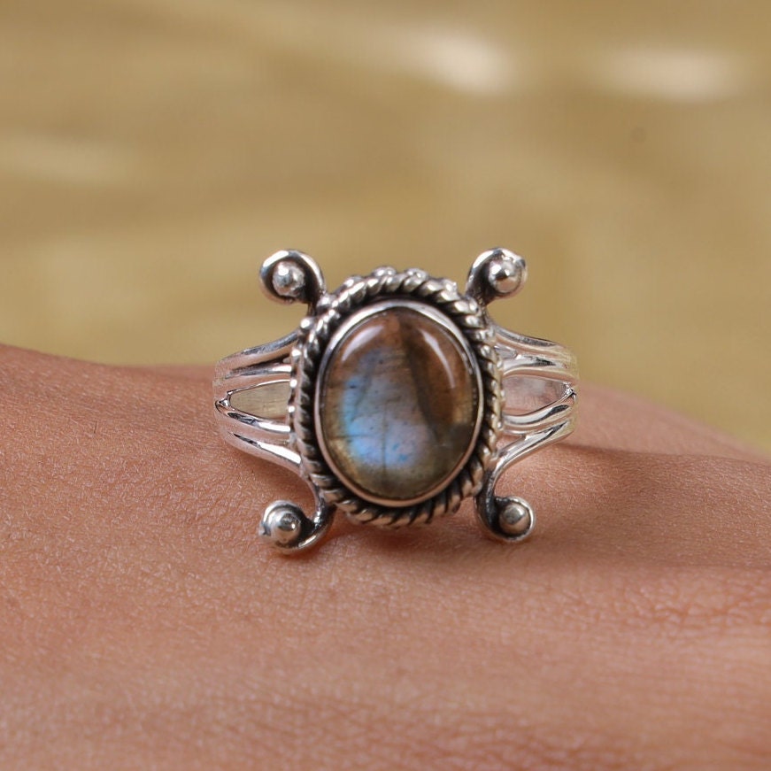 Labradorite Sterling Silver Ring