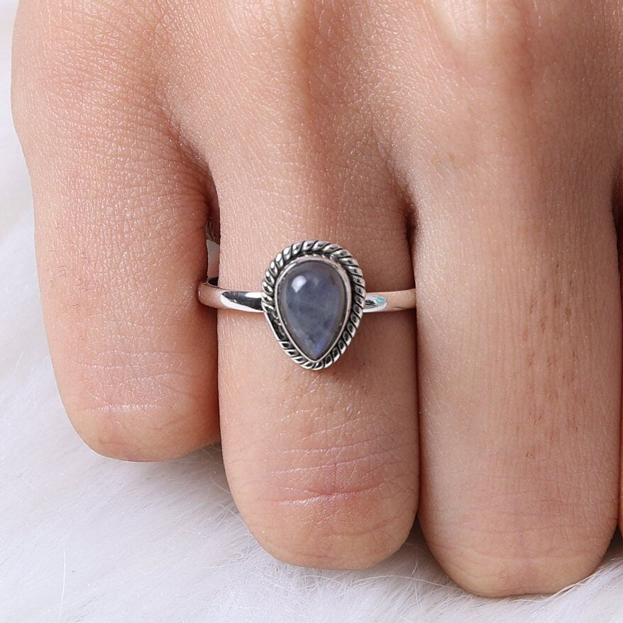 Labradorite Sterling Silver Ring