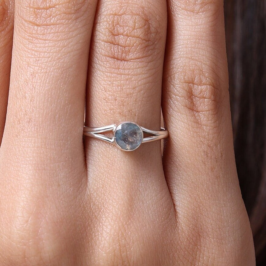 Labradorite Sterling Silver Ring